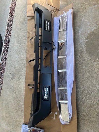 ハイエース200系ワイド用バンパーガード「おまけ付き
」