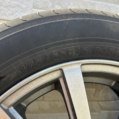 トヨタ　スペイド　タイヤの画像