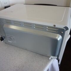NEOVE ピザも焼ける大きな網型プレート オーブントースター(TNM8B-W）の画像