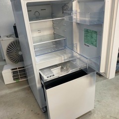 NO 842🌈福岡市内配送設置無料✨🌈2021年式 ハイセンス 135L 2ドアノンフロン冷蔵庫 オリジナル パールホワイト HR-D1304  (配送無料リサイクル店) 天神南のキッチン家電《冷蔵庫》の中古あげます・譲ります｜ジモティーで不用品の処分