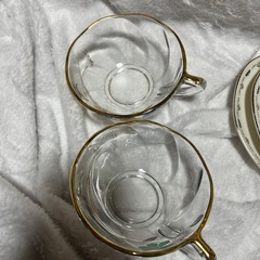 桂由美テイーカップ、2個、花柄お皿2枚セットの画像