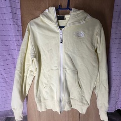 セール！40%OFF！ THANORTHFACE！パーカーSサイズ！