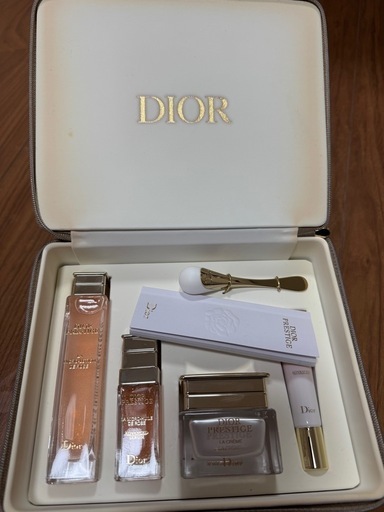 DIOR プレステージセット
