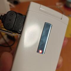 au古いガラケーの画像