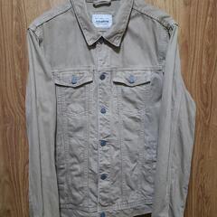 Pull&Bearの薄い茶色ジーンズジャケット
