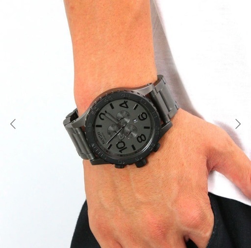 定価12万円弱　NIXON 腕時計