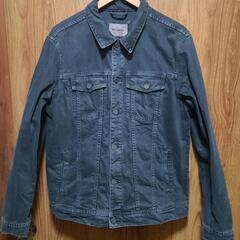 Pull&Bearのグレー色ジーンズジャケット