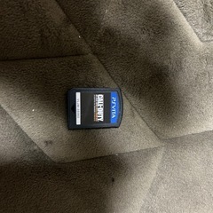 最終値下げ PS vita本体とソフト2つと充電器セットの画像