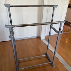 ハンガーラック無料でお譲りします！