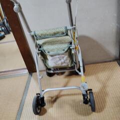 シルバーカーの画像