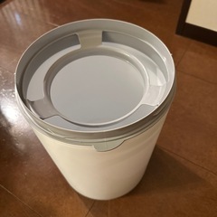 おむつゴミ箱の画像