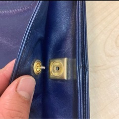 ネイビー レザー ハンドバッグ　クラッチバック　セカンドハンズの画像