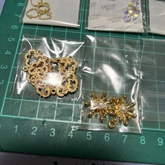 アクセサリーパーツの画像