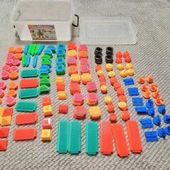 ペタペタブロック (コンテナケース入) M 200PCS.の画像