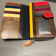 新品未使用　スマホも入るマルチカラーウォレット 牛革の画像
