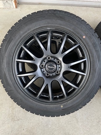 スタッドレスタイヤ バリ山 美品 バリ山 スタッドレスタイヤ 海外産