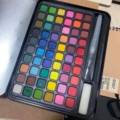 スケッチブックなどの画像