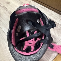 TETE 子供用スイーツデザインヘルメットの画像