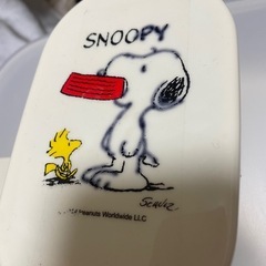 重ねられるお弁当箱の画像