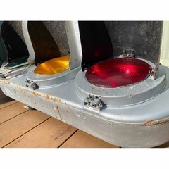 【ジャンク】車両用 信号器 【大型 信号灯機 実機 レトロ 信号機 本物】の画像