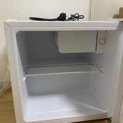 アイリスオーヤマ 冷蔵庫 46L ホワイト PRC-B051Dの画像