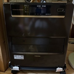 石油ファンヒーターの画像