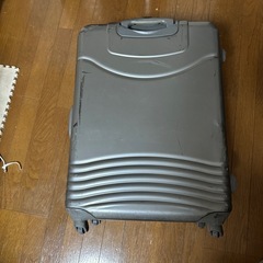 スーツケースの画像