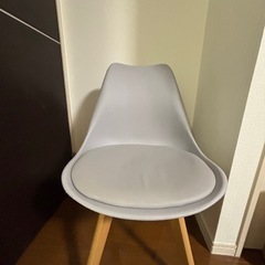 ダイニングチェアの画像