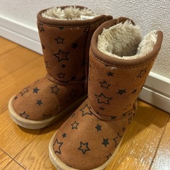 西松屋　ムートンブーツ　15センチの画像