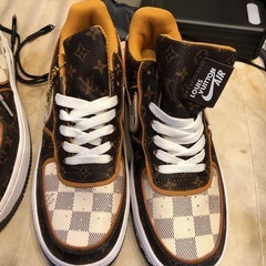 NIKExヴィトン　コラボスニーカー