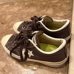 今だけタダ！converseスニーカーの画像