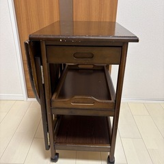 机(折り畳み式)の画像