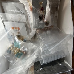 【決まりました😊】ピアス40個くらい