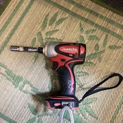 マキタ充電式インパクトドライバTD131D
