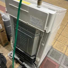 美品TOSHIBA 10kg洗濯機　乾燥付　配達可能の画像