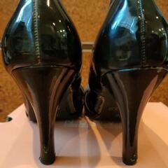 NUOVO ヌォーボ　パンプス　ハイヒール　ブラック　黒　丸井の画像