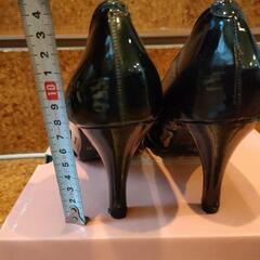 NUOVO ヌォーボ　パンプス　ハイヒール　ブラック　黒　丸井の画像