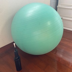 空気入れ付きバランスボール