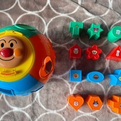 アンパンマン型はめおもちゃの画像