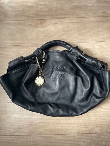 ロエベLOEWE ナッパアイレ