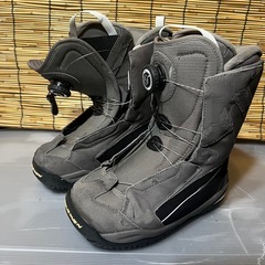 【在庫確認中】スノボブーツ　サロモン　SALOMON 