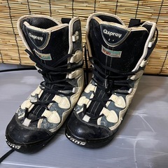 スノボブーツ　バンズ　Vans