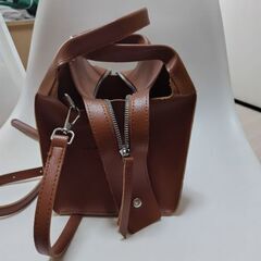ショルダーバッグの画像