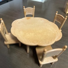 シルバニア🐰テーブル椅子セットの画像