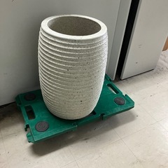 A2502-242 傘立て 陶器　  現状渡し品  これで風で倒...