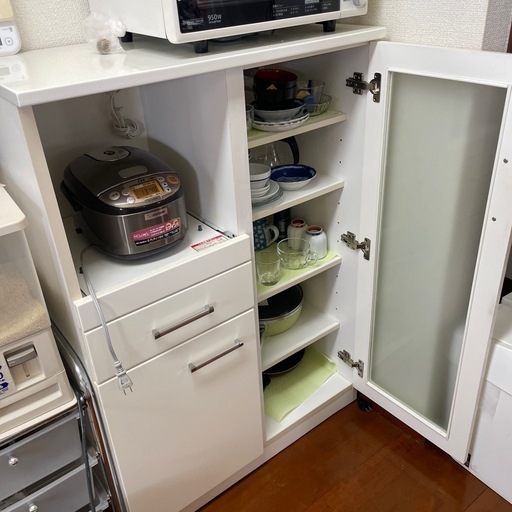 【取引中】食器棚