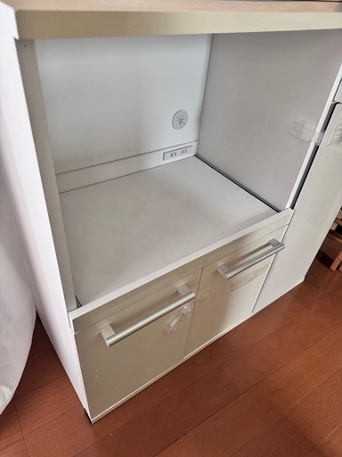 食器棚 (あず) 茨木の収納家具《食器棚、キッチン収納》の中古あげます・譲ります｜ジモティーで不用品の処分