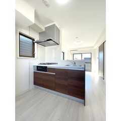 MK✨初月無料♪敷金ゼロ！✨礼金ゼロ！✨仲介手数料ゼロ✨南西向き🏡スーパーコンビニ徒歩圏内✨角部屋最上階♪ - 不動産