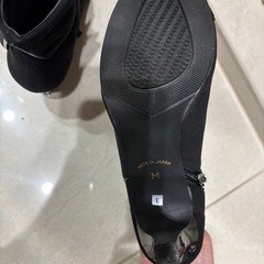 新品ブーツの画像