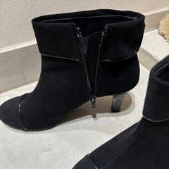 新品ブーツの画像